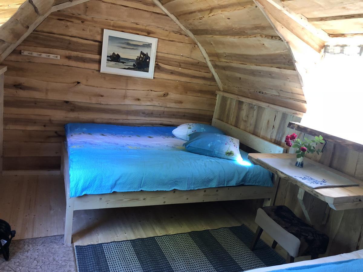 Käspri Farmstay Koguva Exteriör bild