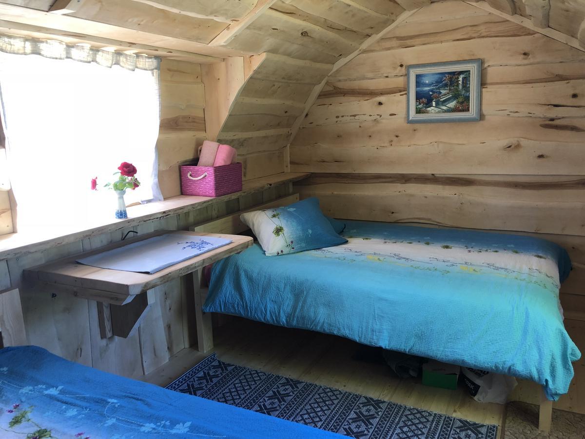 Käspri Farmstay Koguva Exteriör bild